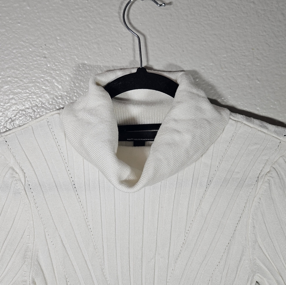 White House Black Market Ribbed Turtleneck Size S - Picture 11 of 13
